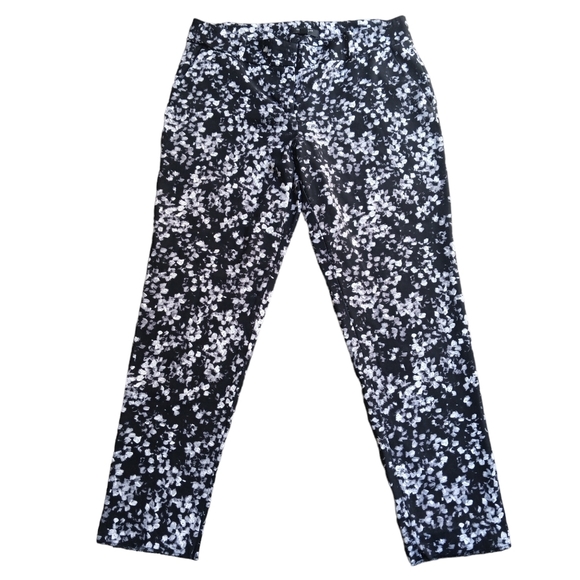 Ann Taylor Petite Large Black White Floral Pants - Picture 3 of 6